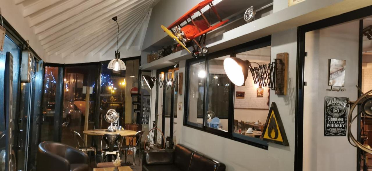 Hotel Restaurant La Voile - Le Dock'Er Локмаріаке Екстер'єр фото