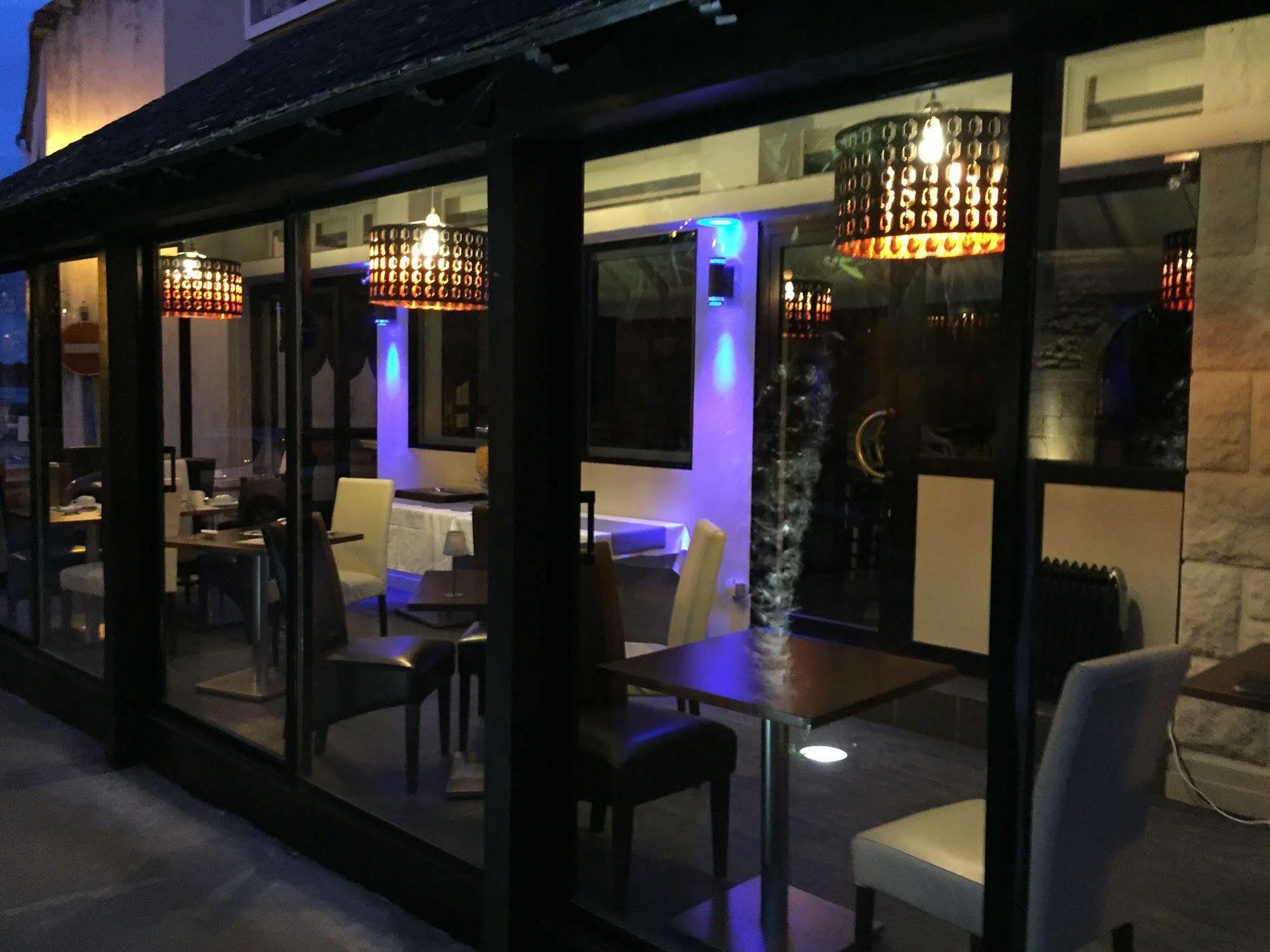 Hotel Restaurant La Voile - Le Dock'Er Локмаріаке Екстер'єр фото